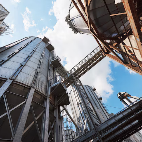 agricultural-silos-building-exterior_146671-19102.jpg
